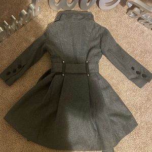 Girls gray Hilo dress coat…size 2T